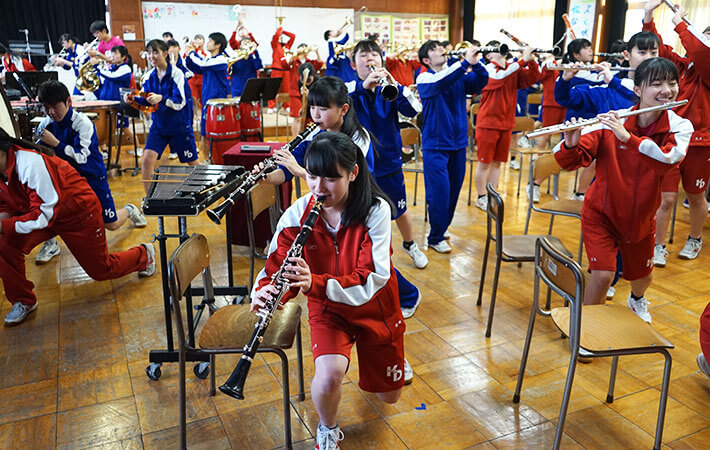 国府台高校吹奏楽部練習中の様子　写真
