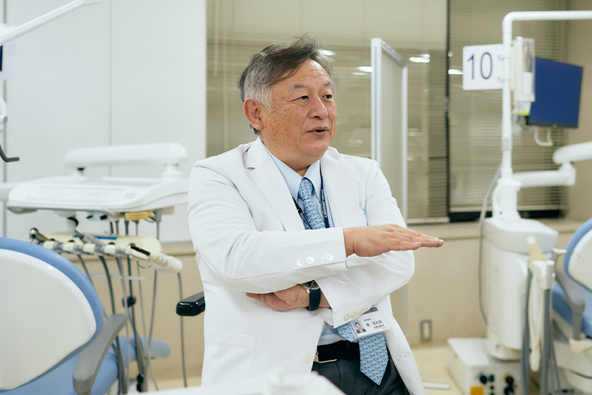 昭和大学歯学部教授の槇宏太郎先生　写真