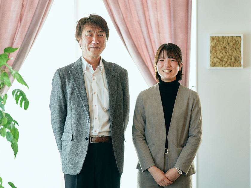 相原正仁さん（写真左）と小林実央さん（写真右）