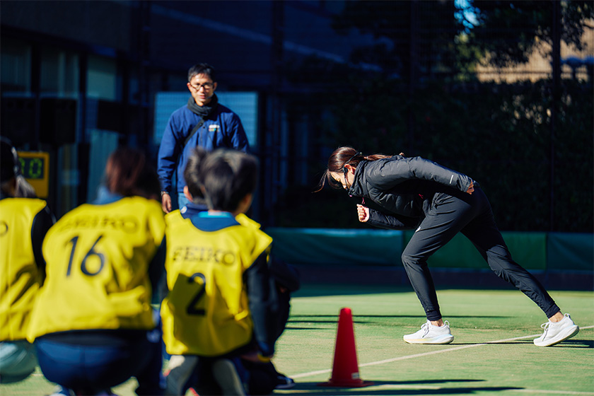 陸コース　福島さんのお手本の様子