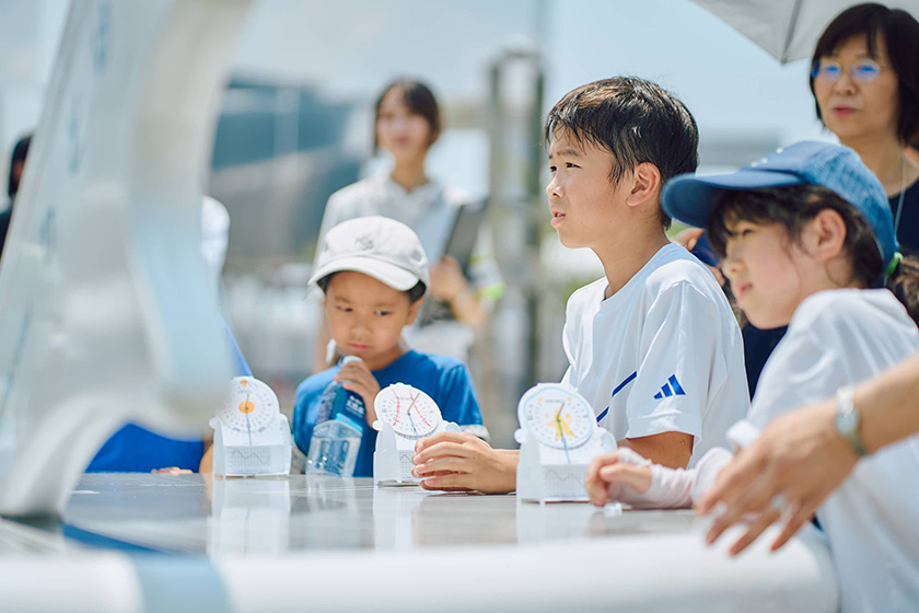 日時計づくり教室の様子　画像