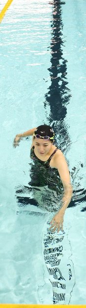 大橋悠依さんと佐藤翔馬選手が子どもたちに伝えた、水泳と成長のヒント