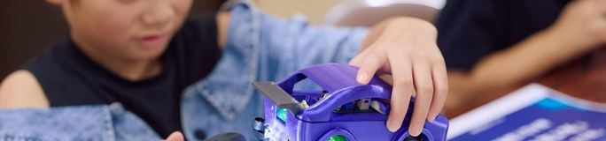 光を当てると動き出す。セイコーNPC、初めての小学生向け「はんどうたい体験教室」開催