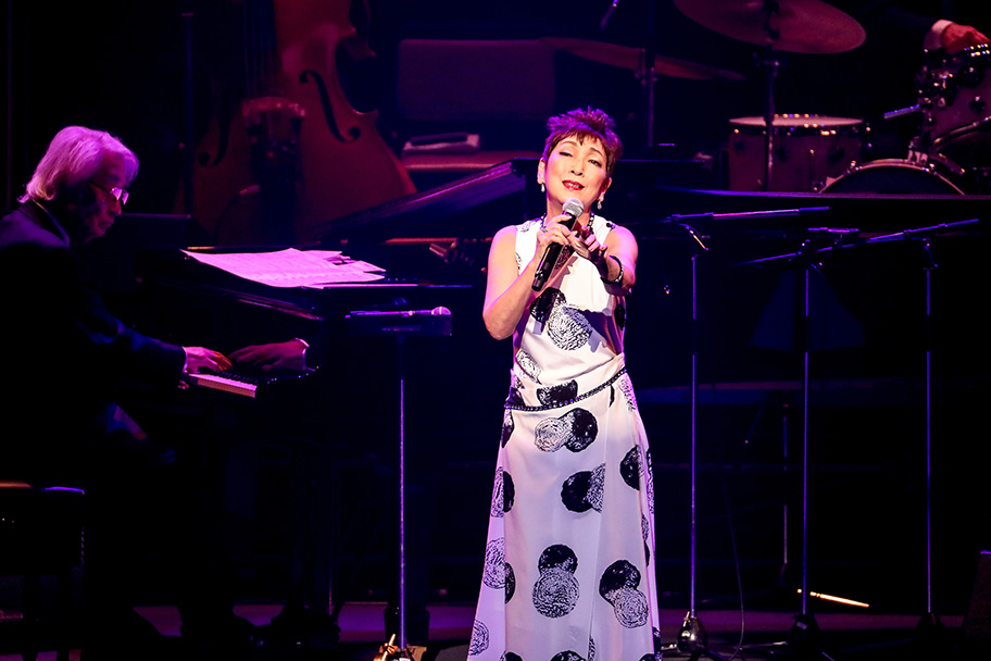 大橋純子さん