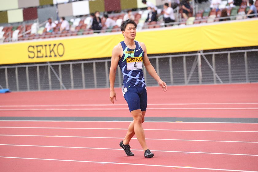 山縣亮太選手　写真