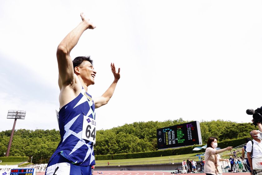 山縣亮太選手　写真