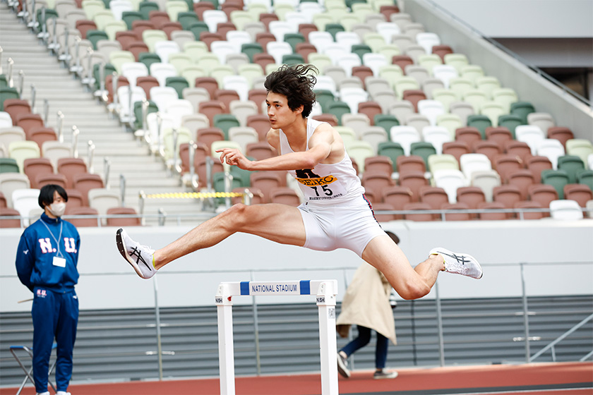 競技中の豊田選手 写真