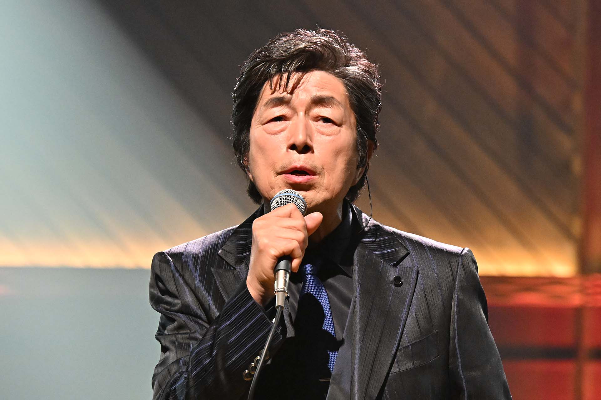 中村雅俊