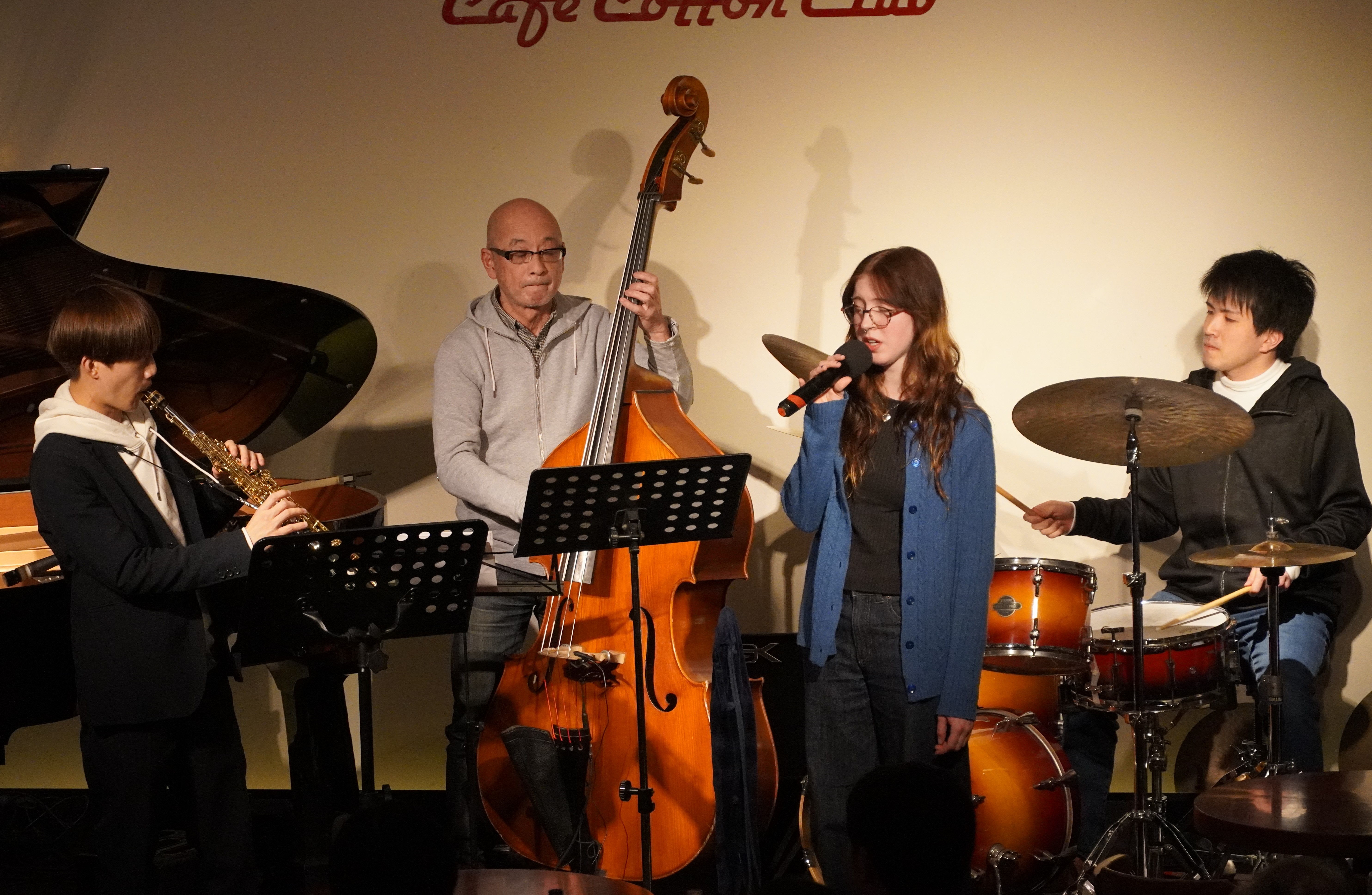 テッサコーヴァーさんとのセッションの様子