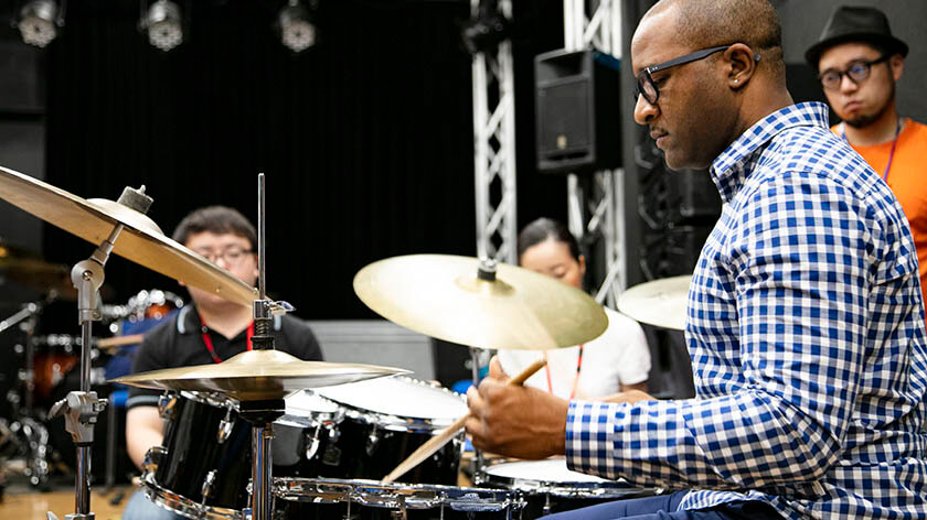 クインシーデイビスさんの授業の様子