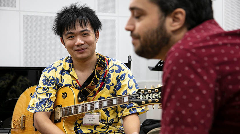 ヨタムシルバースタインさんの授業の様子