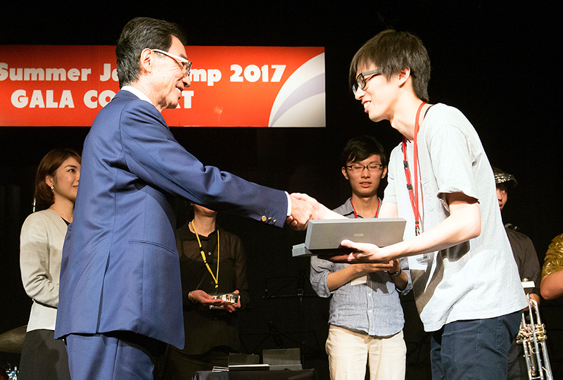 受賞した大友一樹さん