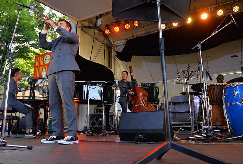 東京 JAZZでの演奏の様子