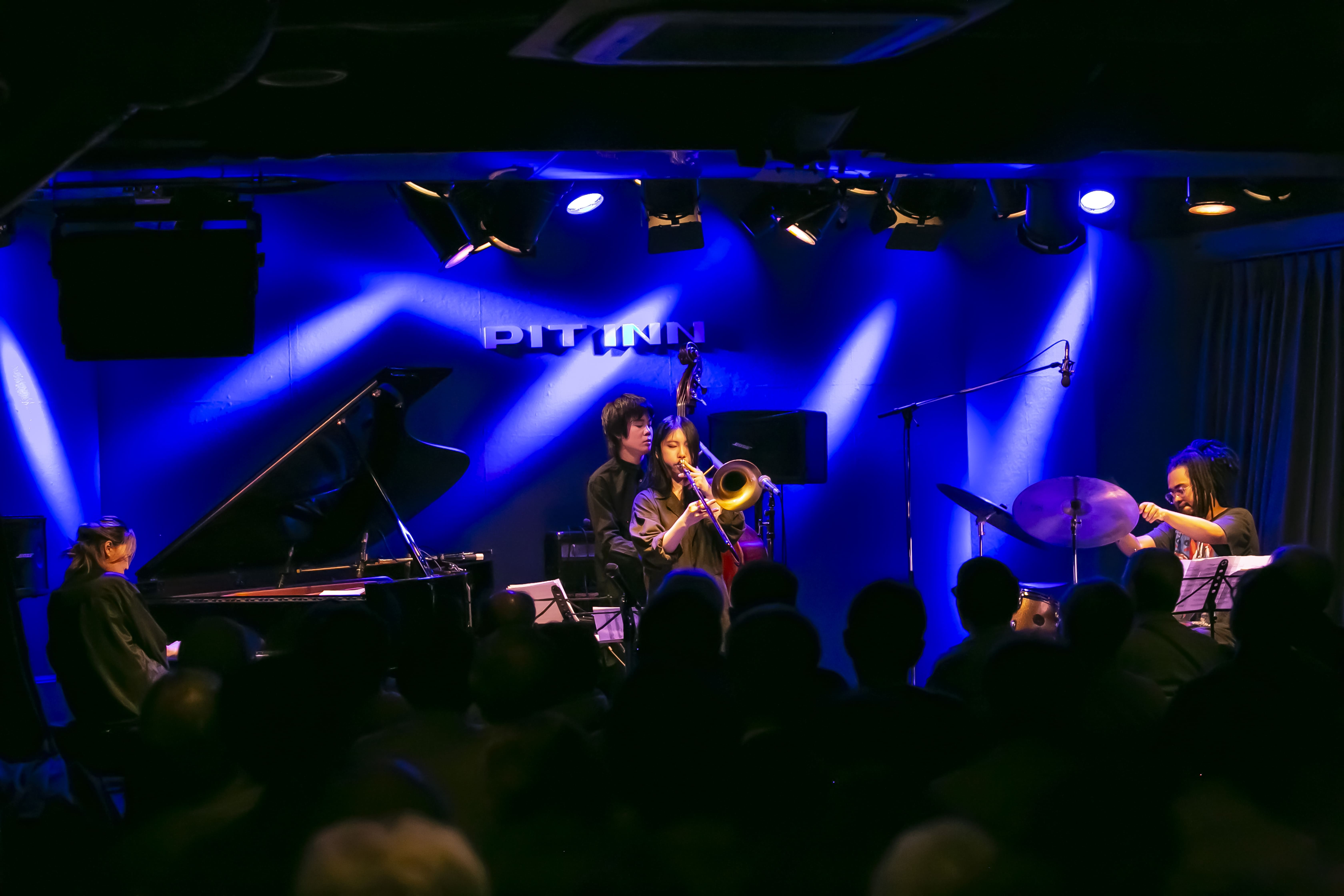 治田七海カルテットの演奏の様子