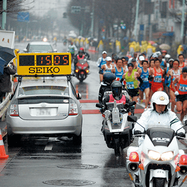 Official timer of the Tokyo Marathon (Seiko continues to serve as official timer thereafter.)