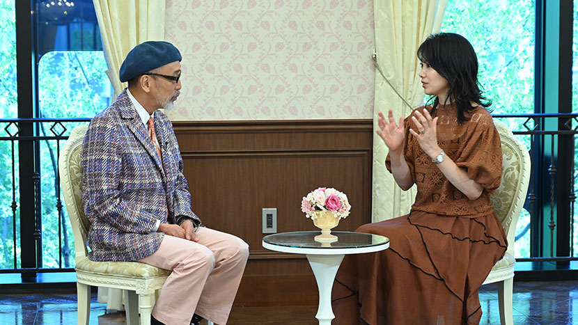 テリー伊藤さん(左)と潮田玲子さん(右)