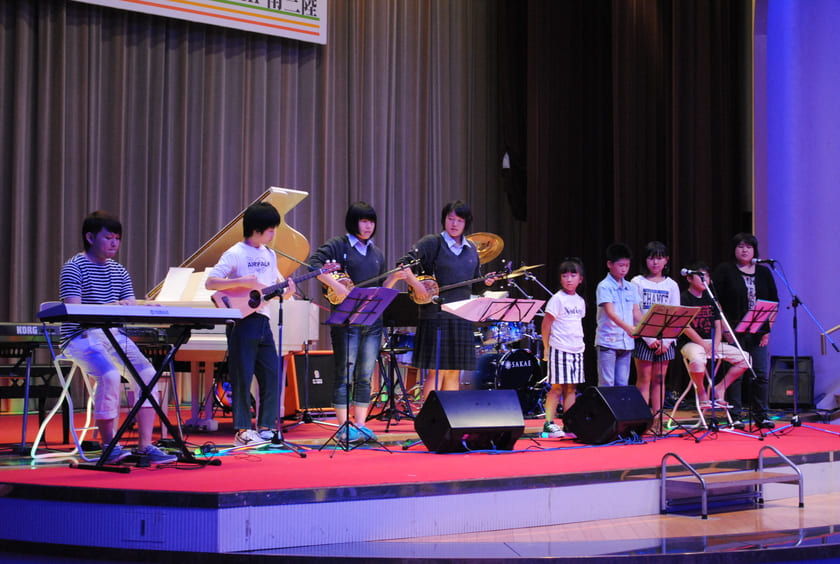 Minamisanriku Town, sanshin performance by children