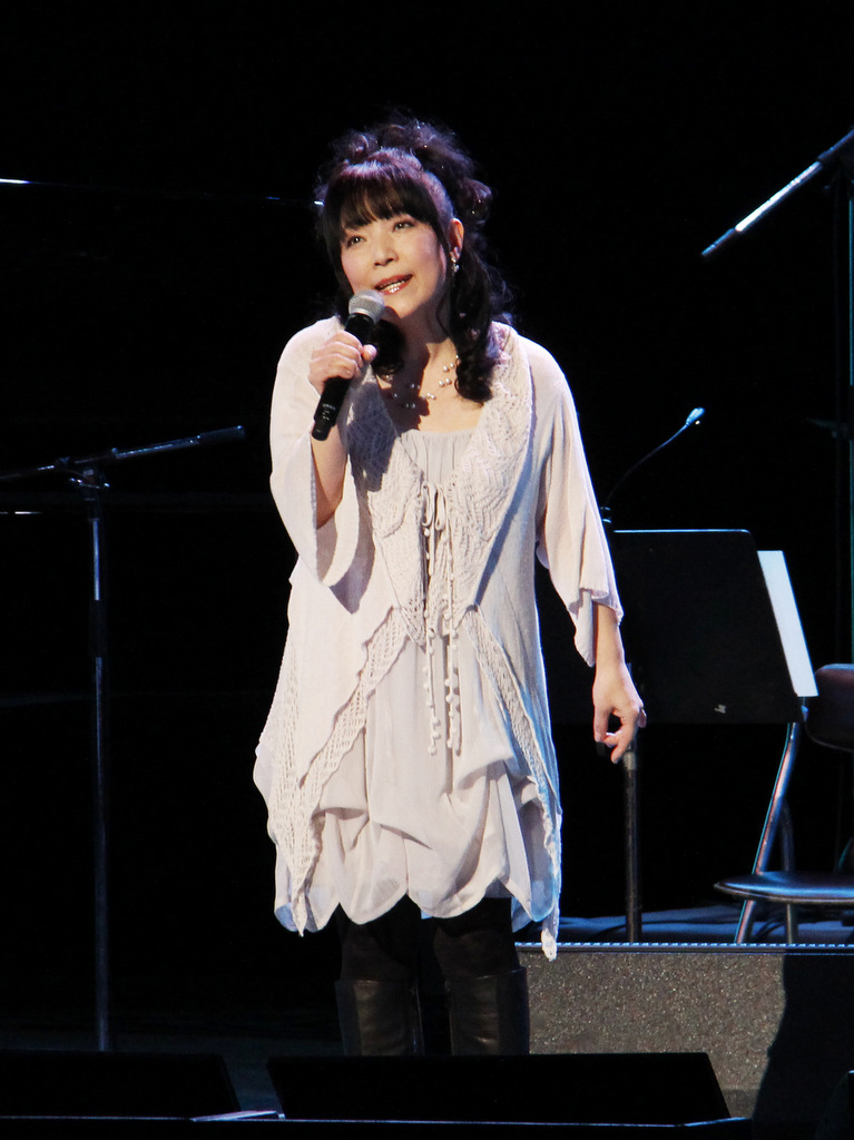 尾崎亜美さん