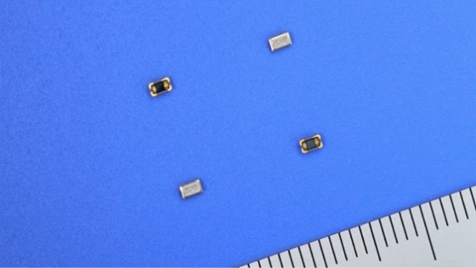 音叉型水晶振動子内蔵発振器 SN-20S