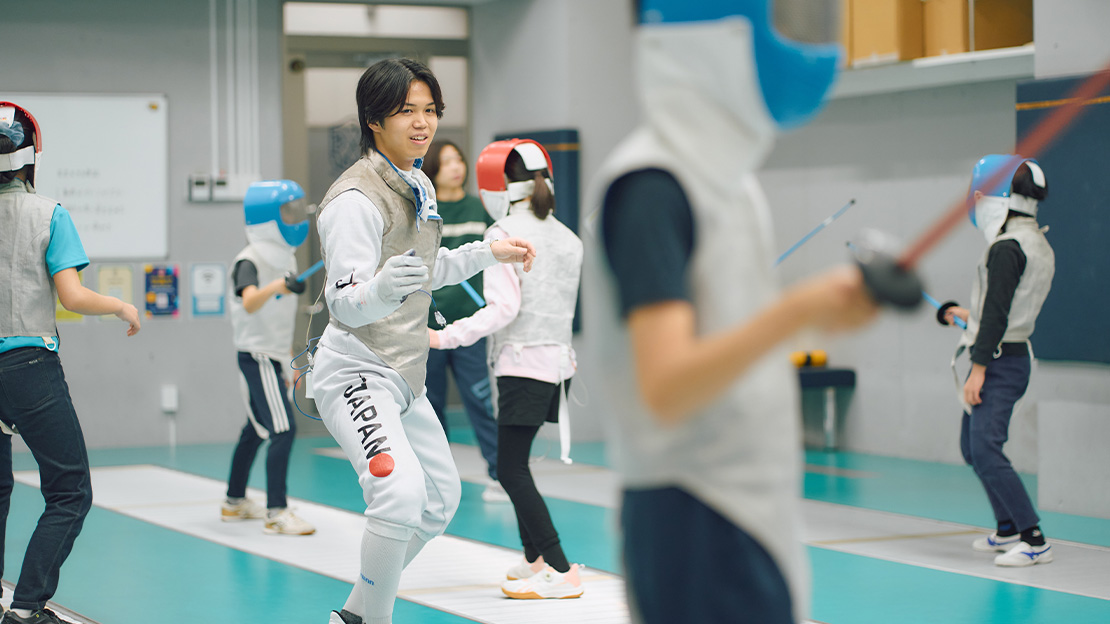 Team Seiko飯村一輝選手に習う、初めてのわくわくスポーツ教室フェンシング編が開催